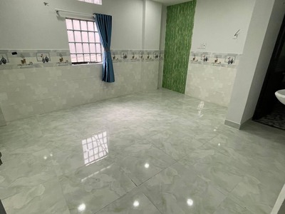 Bán nhà mới ở ngay sát mt trần xuân soạn quận 7. dt 5.5x20. 3 tầng 7pn. chỉ 7 tỷ. shr-btct 3