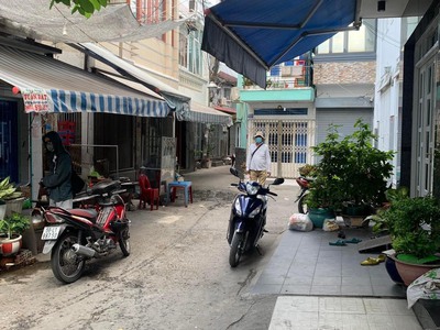Cc gấp bán nhà giá rẻ 3 tầng sát himlam tân hưng quận 7. dt 4x14. nhỉnh 4 tỷ. shr 0