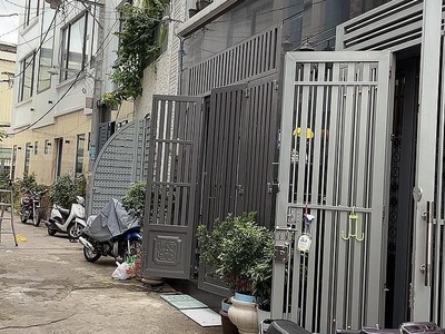 Cho thuê pjongf khép kín chính chủ t2 7527