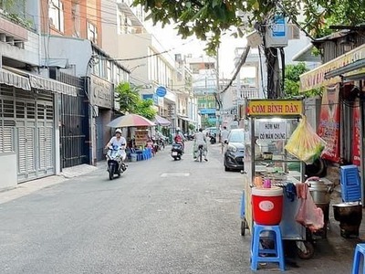 Cho thuê pjongf khép kín chính chủ t2 7526