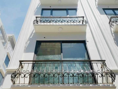Cho thuê pjongf khép kín chính chủ t2 8482