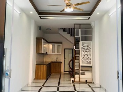 Cho thuê pjongf khép kín chính chủ t2 8517