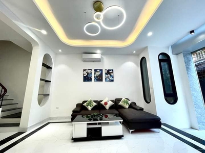 Cho thuê pjongf khép kín chính chủ t2 7805