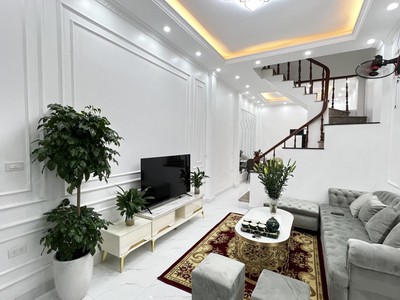 Cho thuê pjongf khép kín chính chủ t2 8364