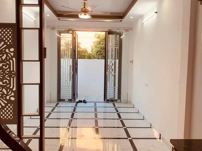 Cho thuê pjongf khép kín chính chủ t2 8518