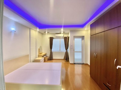 Cho thuê pjongf khép kín chính chủ t2 8398