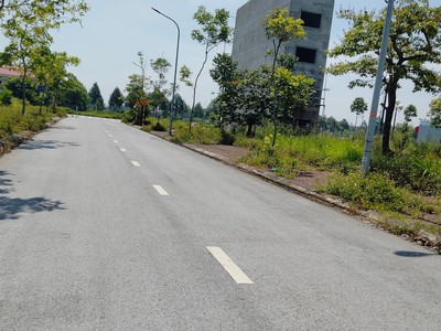 Cho thuê pjongf khép kín chính chủ t2 8327