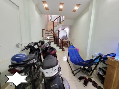 Cho thuê pjongf khép kín chính chủ t2 7662