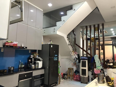 Cho thuê pjongf khép kín chính chủ t2 8715