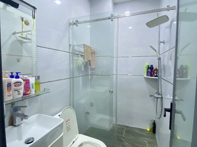 Cho thuê pjongf khép kín chính chủ t2 8718