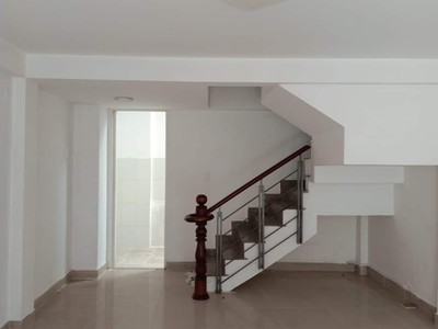 Cho thuê pjongf khép kín chính chủ t2 8508