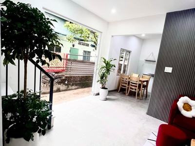 Cho thuê pjongf khép kín chính chủ t2 7946