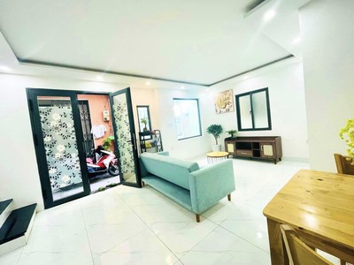 Cho thuê pjongf khép kín chính chủ t2 7985