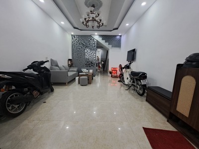 Cho thuê pjongf khép kín chính chủ t2 8085