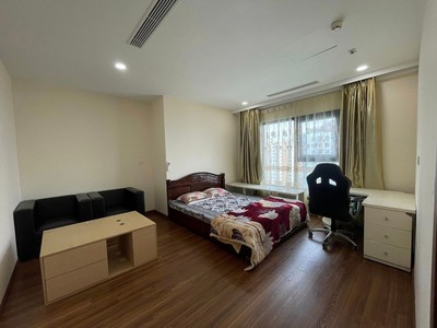 Cho thuê pjongf khép kín chính chủ t2 8393