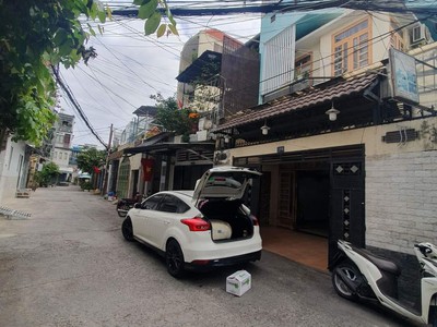 Cho thuê pjongf khép kín chính chủ t2 7644