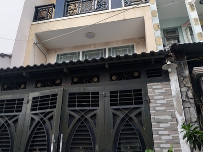 Cho thuê pjongf khép kín chính chủ t2 8545