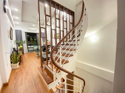Cho thuê pjongf khép kín chính chủ t2 7889