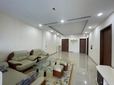 Cho thuê pjongf khép kín chính chủ t2 8369