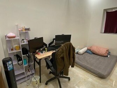 Cho thuê pjongf khép kín chính chủ t2 8649