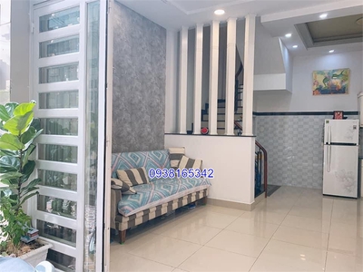 Cho thuê pjongf khép kín chính chủ t2 7699