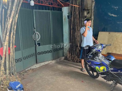 Cho thuê pjongf khép kín chính chủ t2 8110