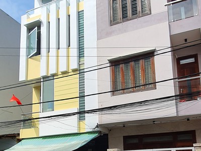 Cho thuê pjongf khép kín chính chủ t2 8483