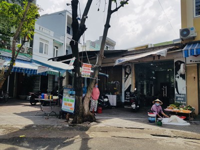 Cho thuê pjongf khép kín chính chủ t2 8042
