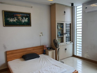 Cho thuê pjongf khép kín chính chủ t2 8485