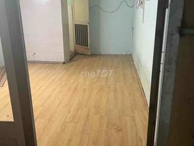 Cho thuê pjongf khép kín chính chủ t2 8113