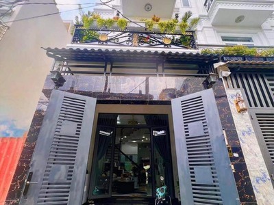 Cho thuê pjongf khép kín chính chủ t2 7766