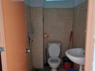 Cho thuê pjongf khép kín chính chủ t2 8022