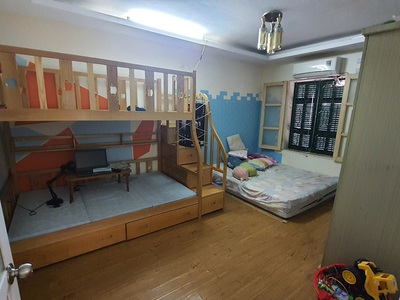 Cho thuê pjongf khép kín chính chủ t2 8261