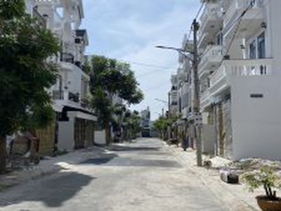 Cho thuê pjongf khép kín chính chủ t2 8207