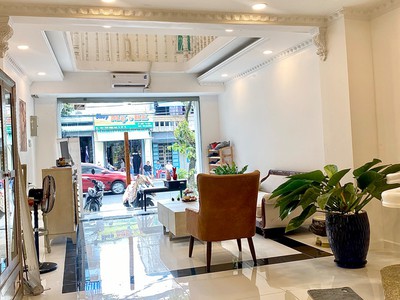 Cho thuê pjongf khép kín chính chủ t2 8380