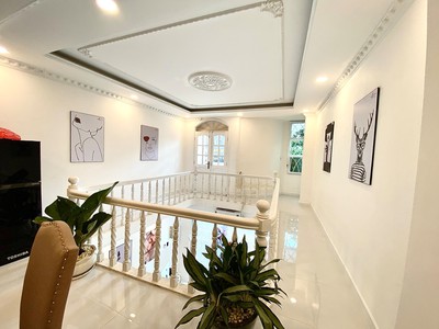 Cho thuê pjongf khép kín chính chủ t2 8382