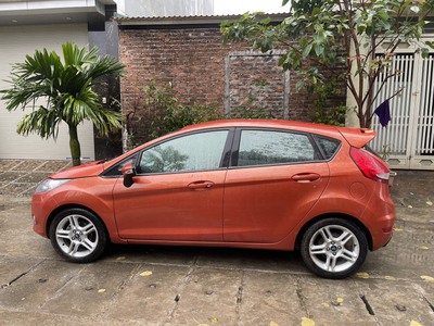 Gia đình cần bán chiếc xe ô tô Ford fiesta S sx 2014 1