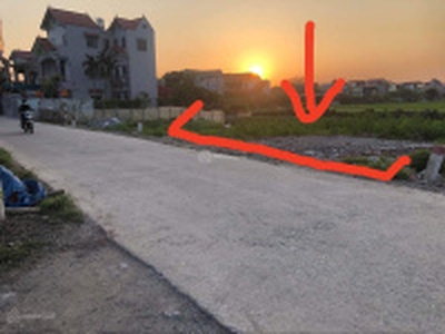 Cho thuê pjongf khép kín chính chủ t2 9792