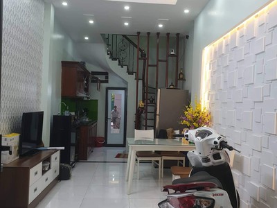 Cho thuê pjongf khép kín chính chủ t2 9007