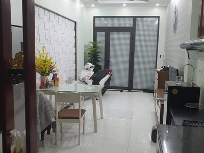Cho thuê pjongf khép kín chính chủ t2 9008