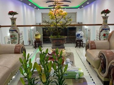 Cho thuê pjongf khép kín chính chủ t2 9733
