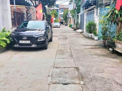 Cho thuê pjongf khép kín chính chủ t2 9757