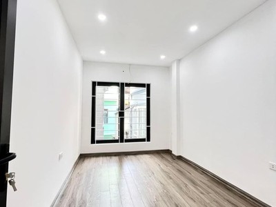 Cho thuê pjongf khép kín chính chủ t2 9178