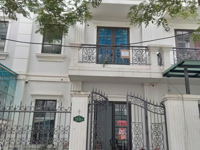 Cho thuê pjongf khép kín chính chủ t2 9139