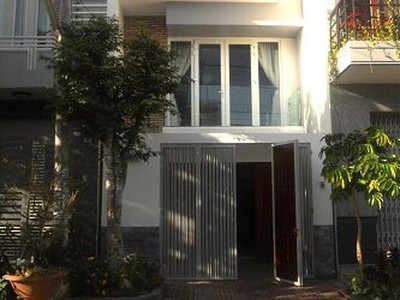 Cho thuê pjongf khép kín chính chủ t2 9511