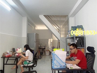 Cho thuê pjongf khép kín chính chủ t2 8837