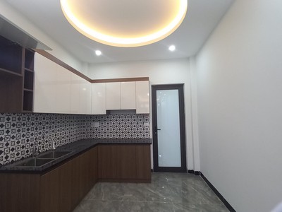 Cho thuê pjongf khép kín chính chủ t2 9000