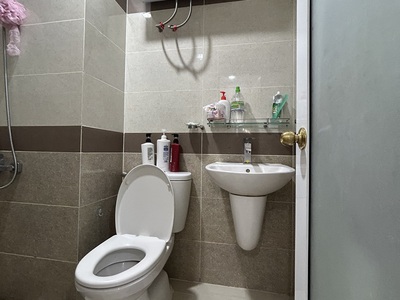 Cho thuê pjongf khép kín chính chủ t2 9651