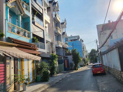 Cho thuê pjongf khép kín chính chủ t2 8873