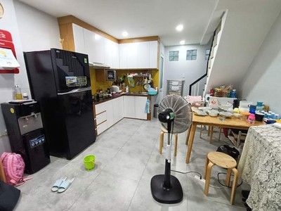 Cho thuê pjongf khép kín chính chủ t2 9834